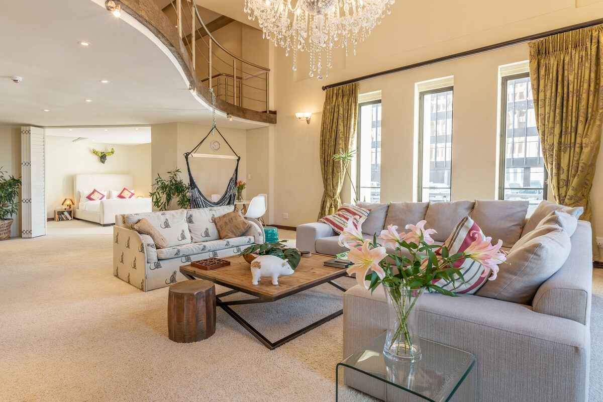 Colosseum 402 interior