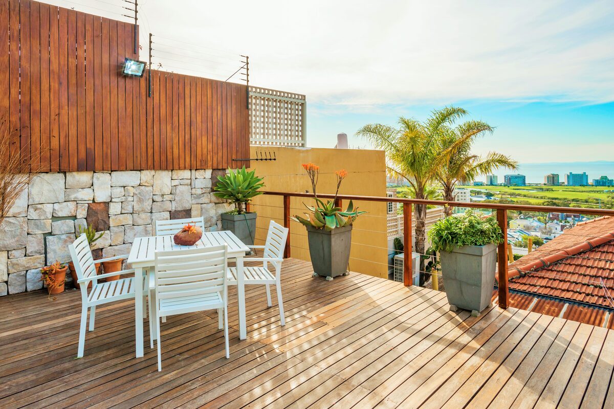 Ocean View Drive interior